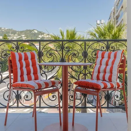 Elegant 2 Master With Balcony Center *