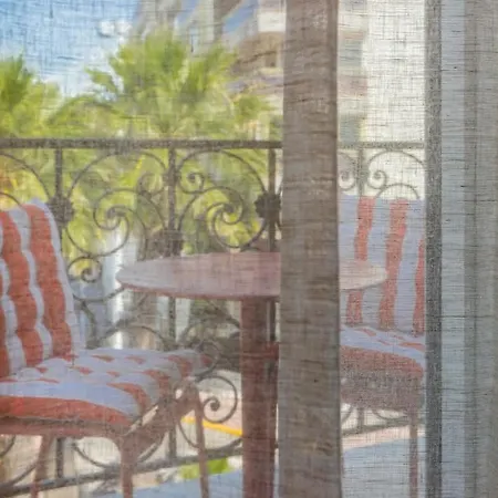 Elegant 2 Master With Balcony Center * كان
